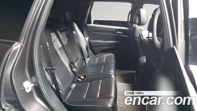Jeep Grand Cherokee 3.6 Overland WK2 2020 — фото 12