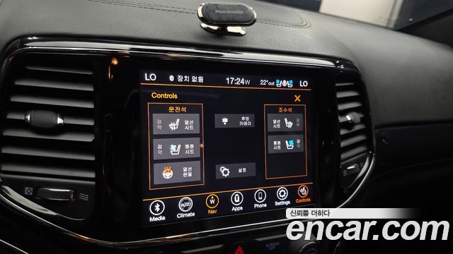 Jeep Grand Cherokee 3.6 Overland WK2 2020 — фото 19