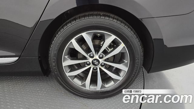 Hyundai Grandeur (HG) HG240 Luxury 2012 — фото 21