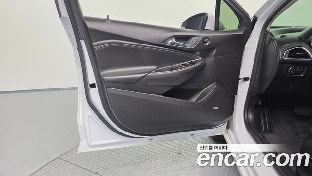 Chevrolet Cruze 1.6 Diesel LTZ 2018 — фото 24