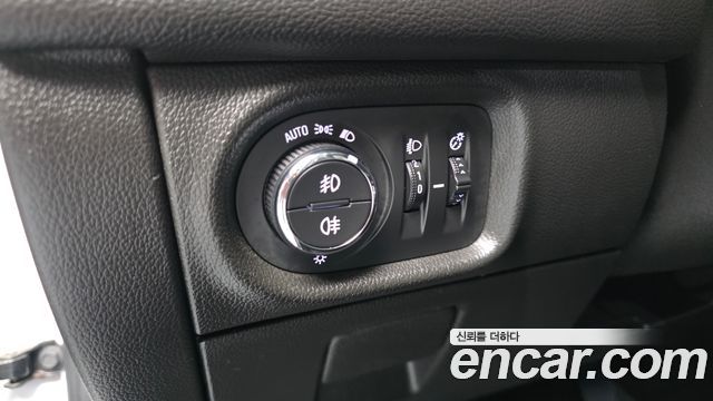 Chevrolet Cruze 1.6 Diesel LTZ 2018 — фото 30