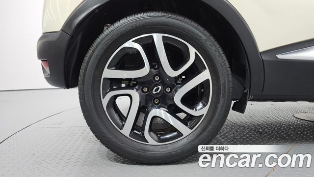 Renault Korea QM3 RE 2015 — фото 5