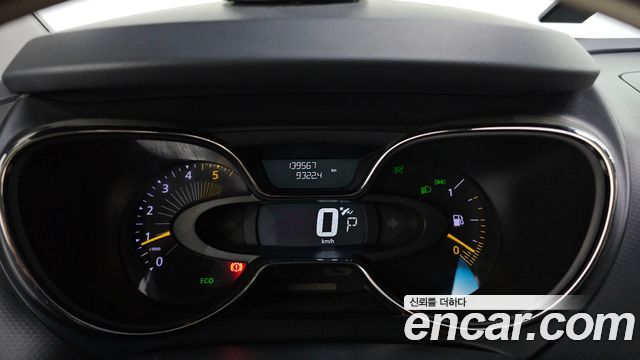 Renault Korea QM3 RE 2015 — фото 8