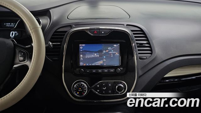 Renault Korea QM3 RE 2015 — фото 14