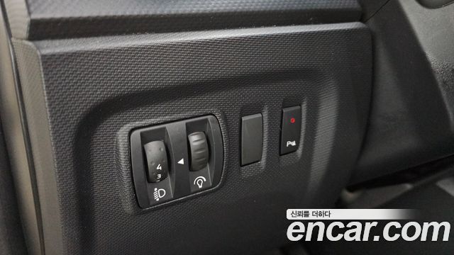 Renault Korea QM3 RE 2015 — фото 17