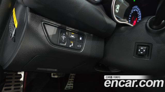 Genesis G70 2.0T AWD Sport Package 2018 — фото 18