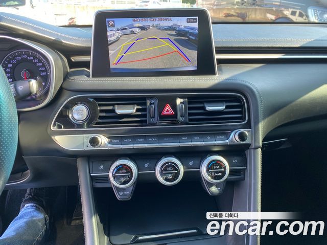 Genesis G70 2.0T AWD Advanced 2018 — фото 10
