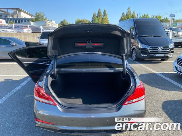 Genesis G70 2.0T AWD Advanced 2018 — фото 19