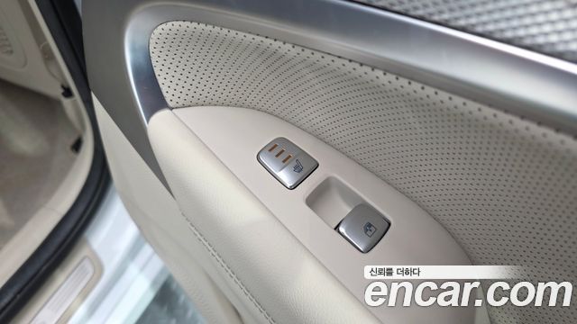 Genesis G70 Gasoline 2.0T 4WD 2021 — фото 23