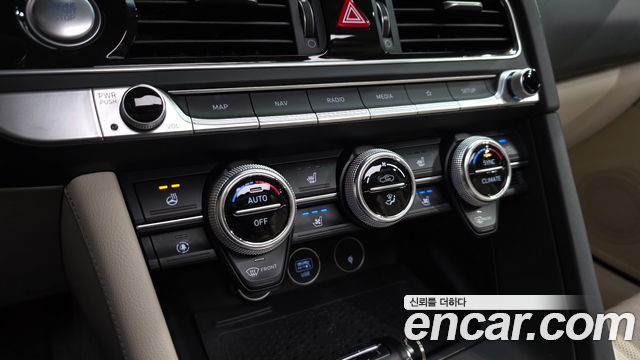 Genesis G70 Gasoline 2.0T 4WD 2021 — фото 37