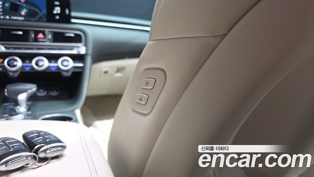 Genesis G70 Gasoline 2.0T 4WD 2021 — фото 43