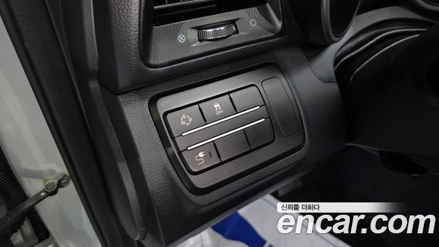 KG Mobility (SsangYong) Tivoli Air Diesel IX 2WD 2016 — фото 29