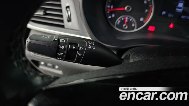 Kia K5 (II) 2.0 Noblesse 2019 — фото 16