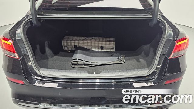 Kia K5 (II) 2.0 Noblesse 2019 — фото 20