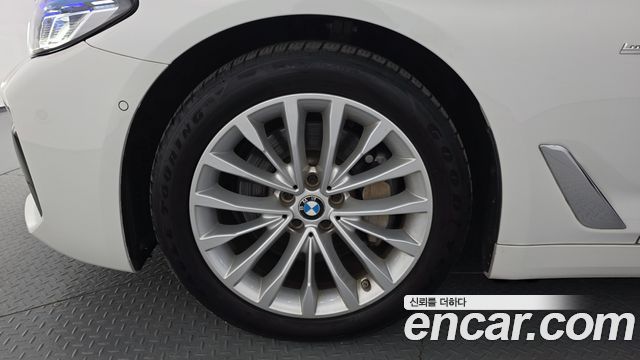 BMW 5 Series (G30) 530i Luxury Plus 2018 — фото 5