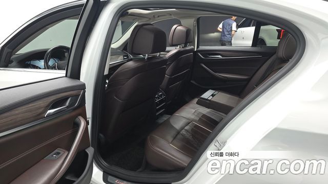 BMW 5 Series (G30) 530i Luxury Plus 2018 — фото 11