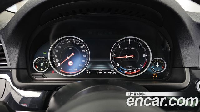 BMW 5 Series (F10) 520d M Aero Dynamic 2016 — фото 8