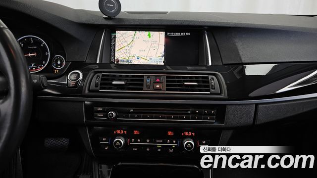 BMW 5 Series (F10) 520d M Aero Dynamic 2016 — фото 14
