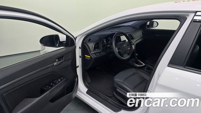 Hyundai Avante (AD) 1.6 GDI Value Plus 2018 — фото 11