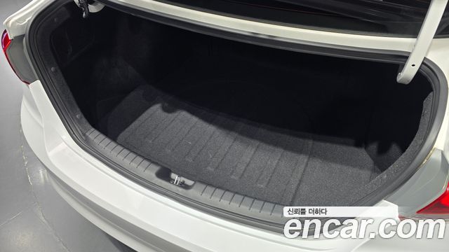 Hyundai Avante (AD) 1.6 GDI Value Plus 2018 — фото 18