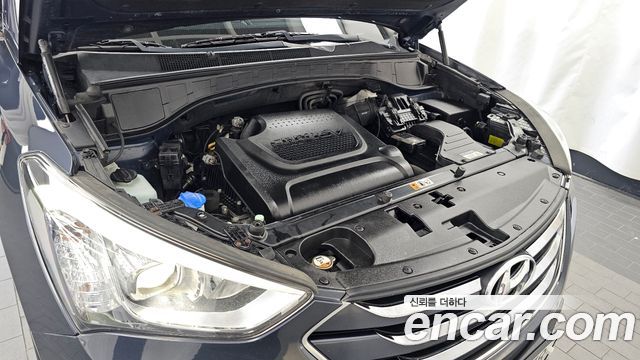 Hyundai Santa Fe (DM) Diesel(e-VGT) 2.0 2WD Premium 2013 — фото 6