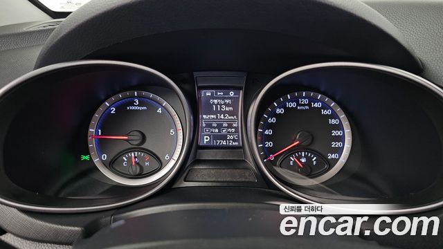 Hyundai Santa Fe (DM) Diesel(e-VGT) 2.0 2WD Premium 2013 — фото 8