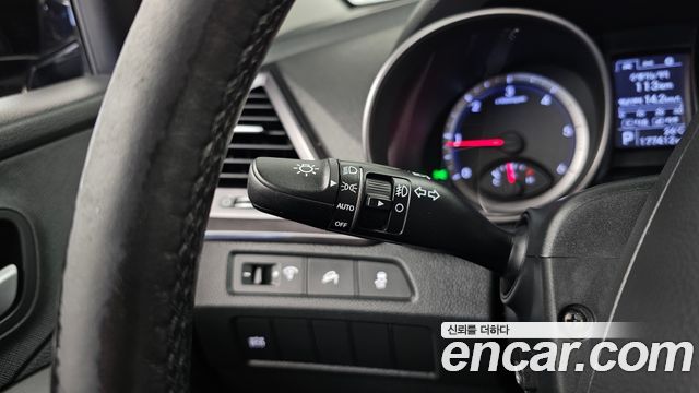 Hyundai Santa Fe (DM) Diesel(e-VGT) 2.0 2WD Premium 2013 — фото 18