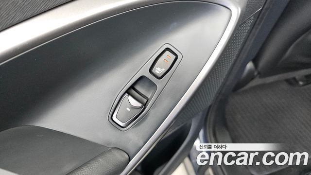 Hyundai Santa Fe (DM) Diesel(e-VGT) 2.0 2WD Premium 2013 — фото 19