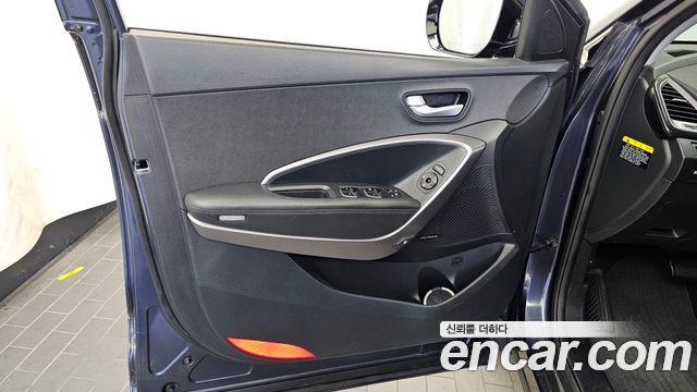 Hyundai Santa Fe (DM) Diesel(e-VGT) 2.0 2WD Premium 2013 — фото 24