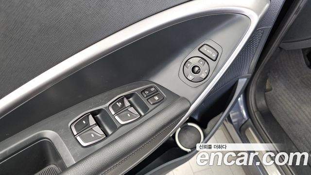 Hyundai Santa Fe (DM) Diesel(e-VGT) 2.0 2WD Premium 2013 — фото 30