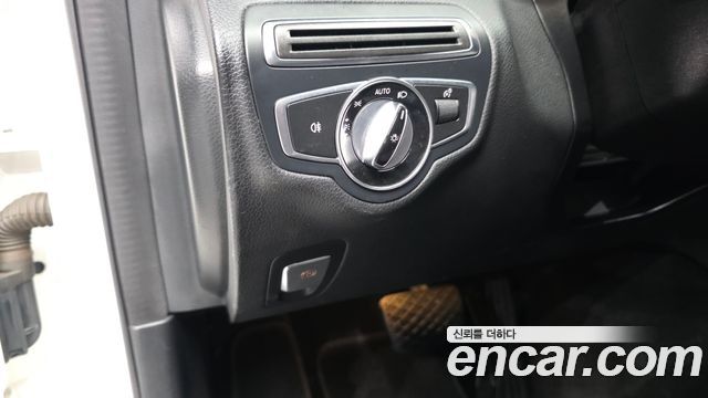 Mercedes-Benz C-Class (W205) C220 d Avantgarde 2016 — фото 28