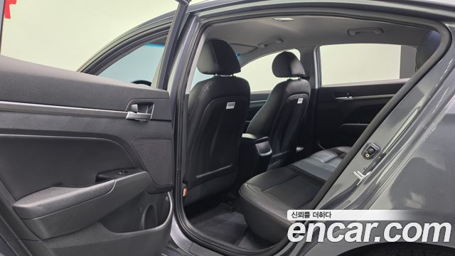 Hyundai Avante (AD) 1.6 Smart 2020 — фото 12