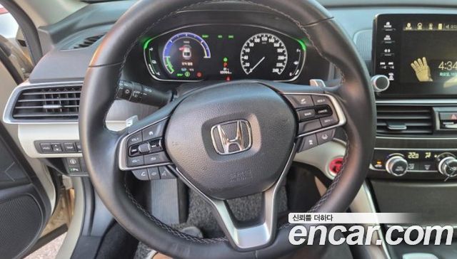 Honda Accord (X) 2.0 Hybrid Touring 2019 — фото 3