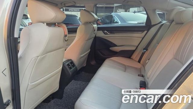 Honda Accord (X) 2.0 Hybrid Touring 2019 — фото 7