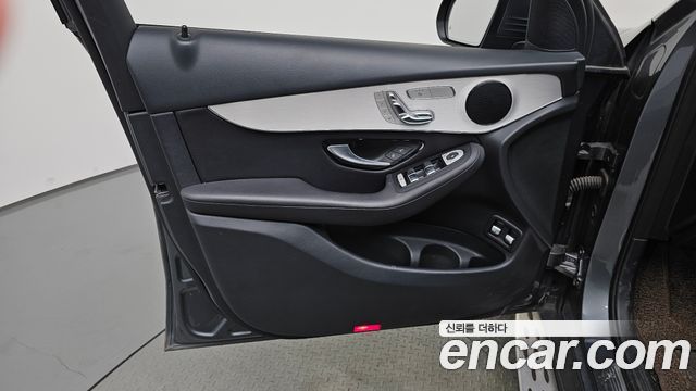 Mercedes-Benz GLC-Class (X253) GLC350e 4MATIC Premium 2019 — фото 24