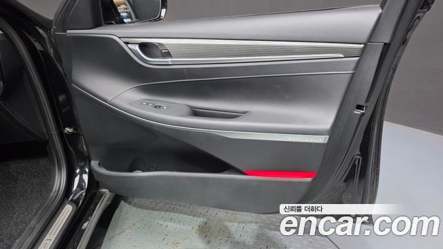 Hyundai Grandeur (IG) 3.0 Exclusive 2018 — фото 24