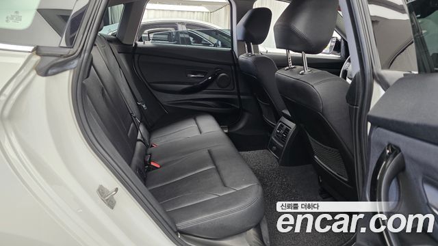 BMW 3 Series GT (F34) GT 320d xDrive 2020 — фото 12