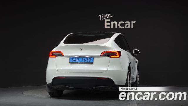 Tesla Model Y RWD 2024 — фото 4