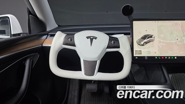 Tesla Model Y RWD 2024 — фото 13