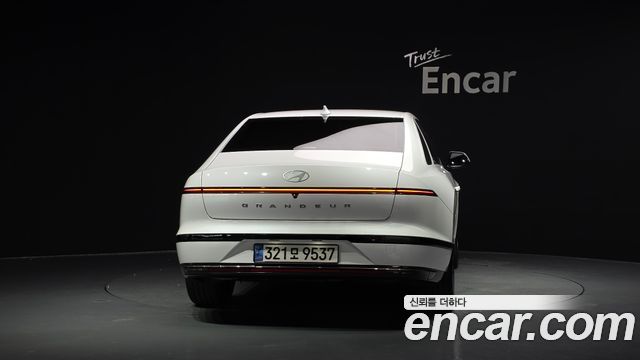 Hyundai Grandeur Hybrid (GN7) Calligraphy 2023 — фото 4