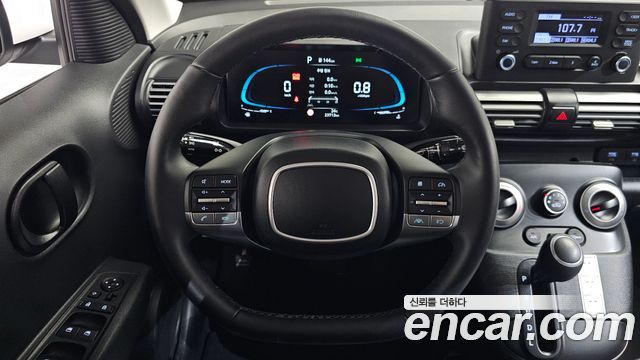 Hyundai Casper The Essential Light 2024 — фото 17
