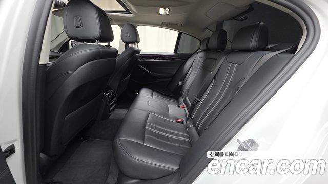 BMW 5 Series (G30) 520i Luxury 2019 — фото 12