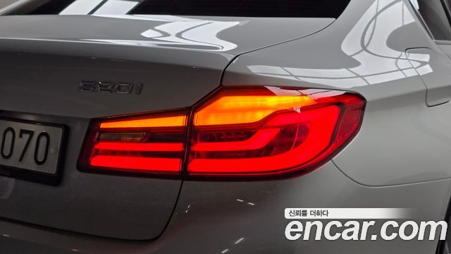 BMW 5 Series (G30) 520i Luxury 2019 — фото 23