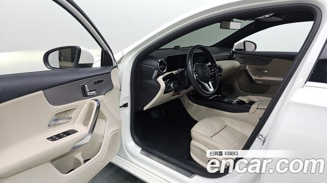 Mercedes-Benz A-Class (W177) A220 Hatchback 2019 — фото 10