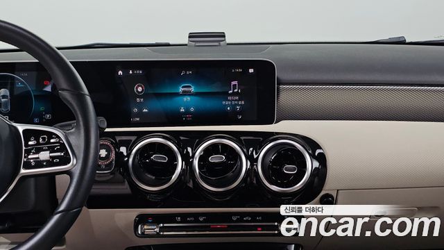 Mercedes-Benz A-Class (W177) A220 Hatchback 2019 — фото 14