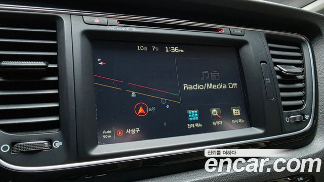 Kia Carnival 9-seater Noblesse 2015 — фото 30