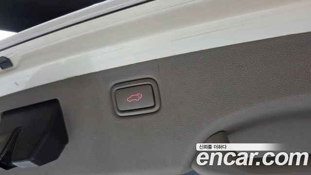 Kia Carnival 9-seater Noblesse 2015 — фото 32