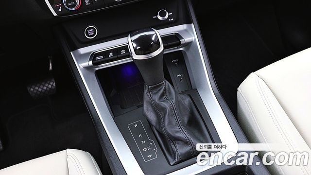 Audi Q3 (F3) 40 TFSI Quatrro Sport Back 2024 — фото 9