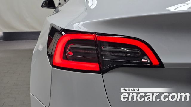 Tesla Model 3 Long Range AWD 2022 — фото 23