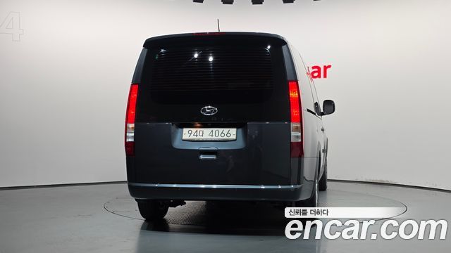 Hyundai Staria L3.5 Cargo 5-Seater Modern 2022 — фото 4